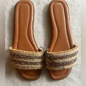 NWOT Sandals